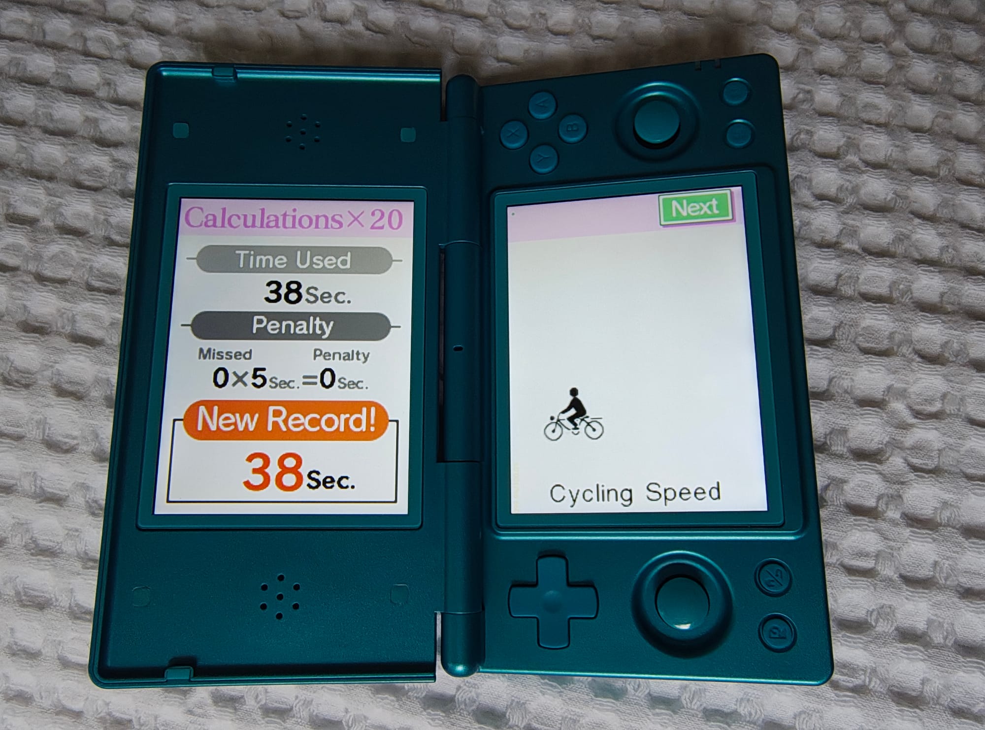 Hands-On With The Anbernic RG DS; The DSi Reimagined