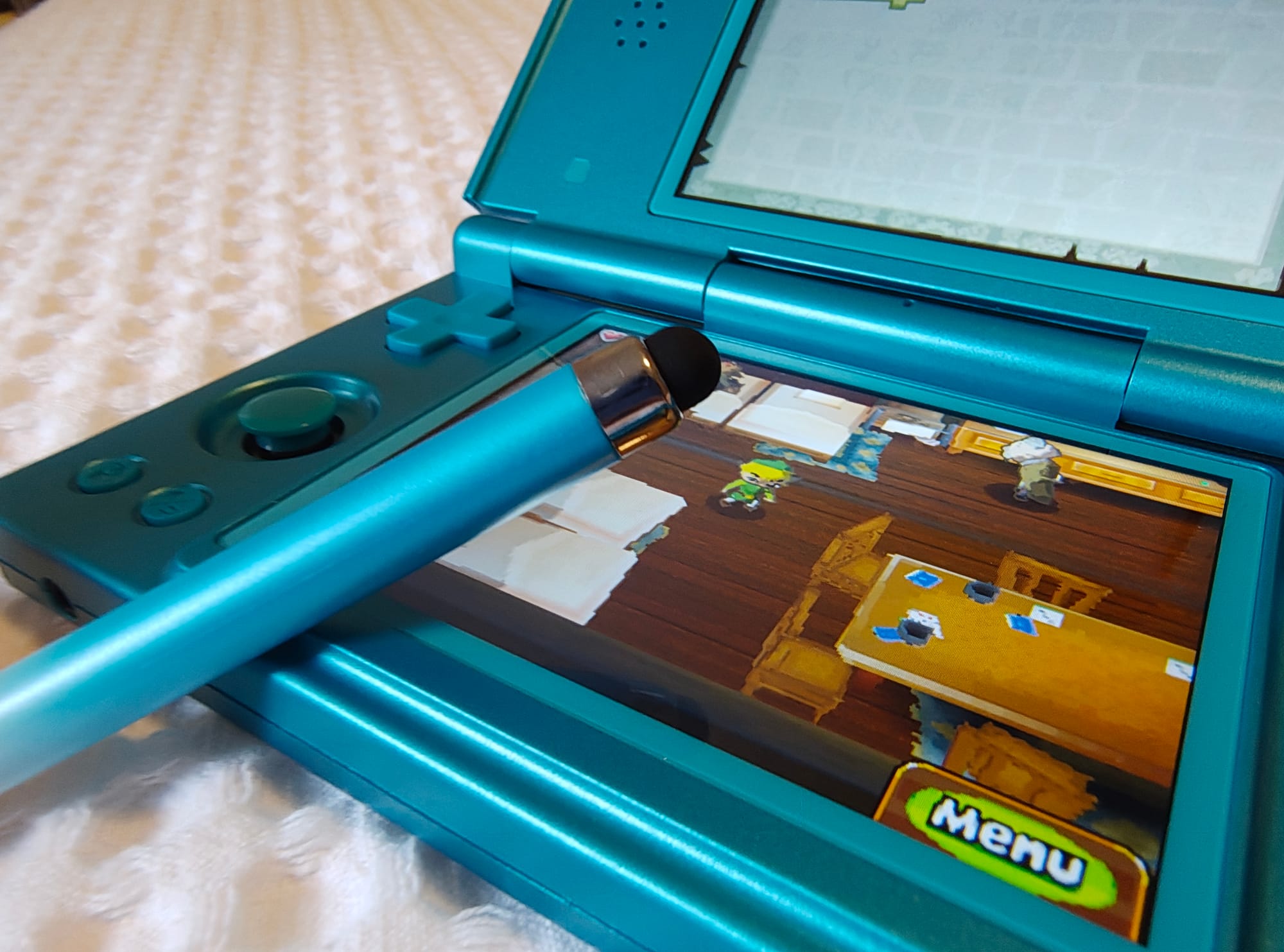 Hands-On With The Anbernic RG DS; The DSi Reimagined