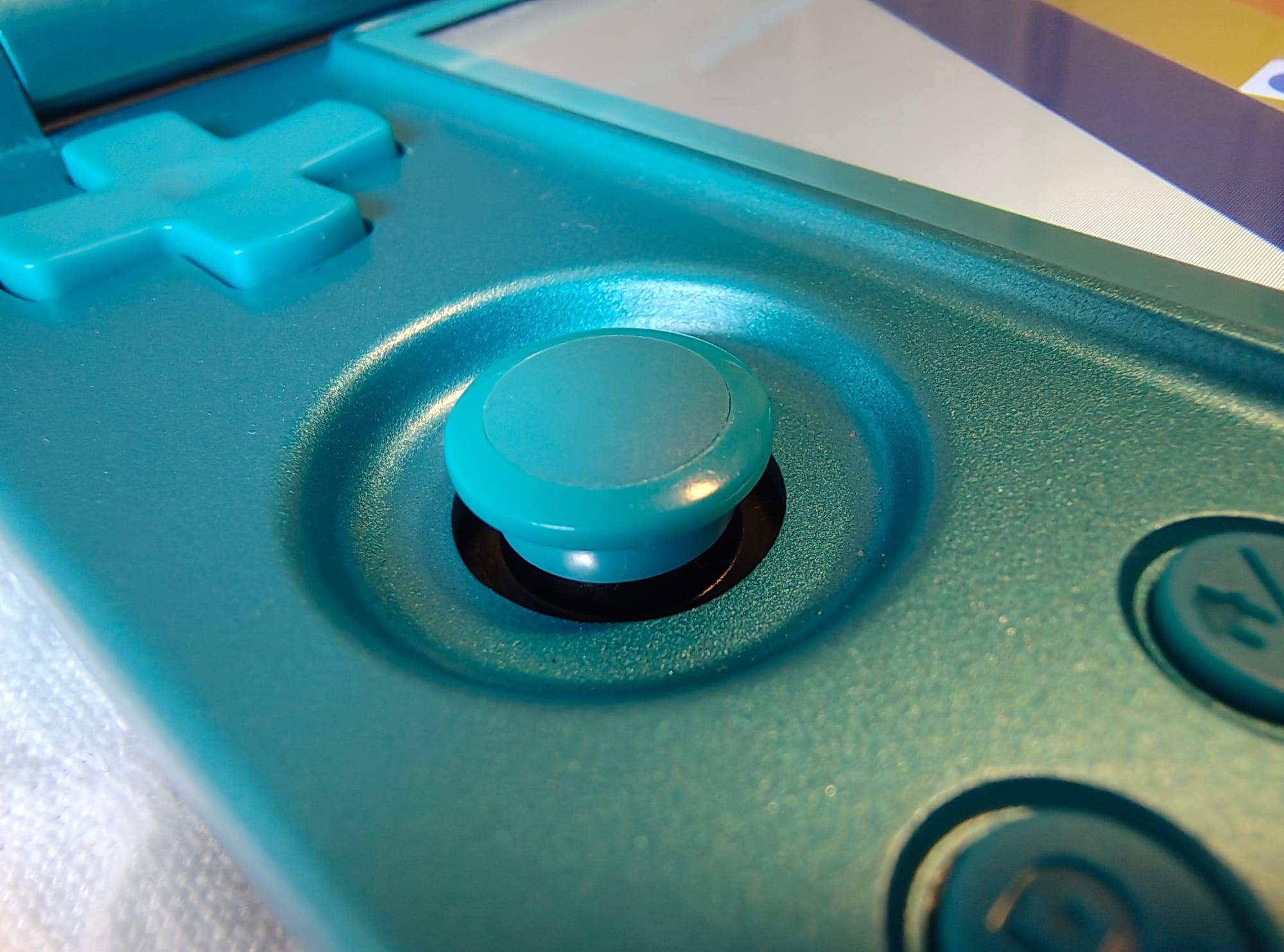 Hands-On With The Anbernic RG DS; The DSi Reimagined