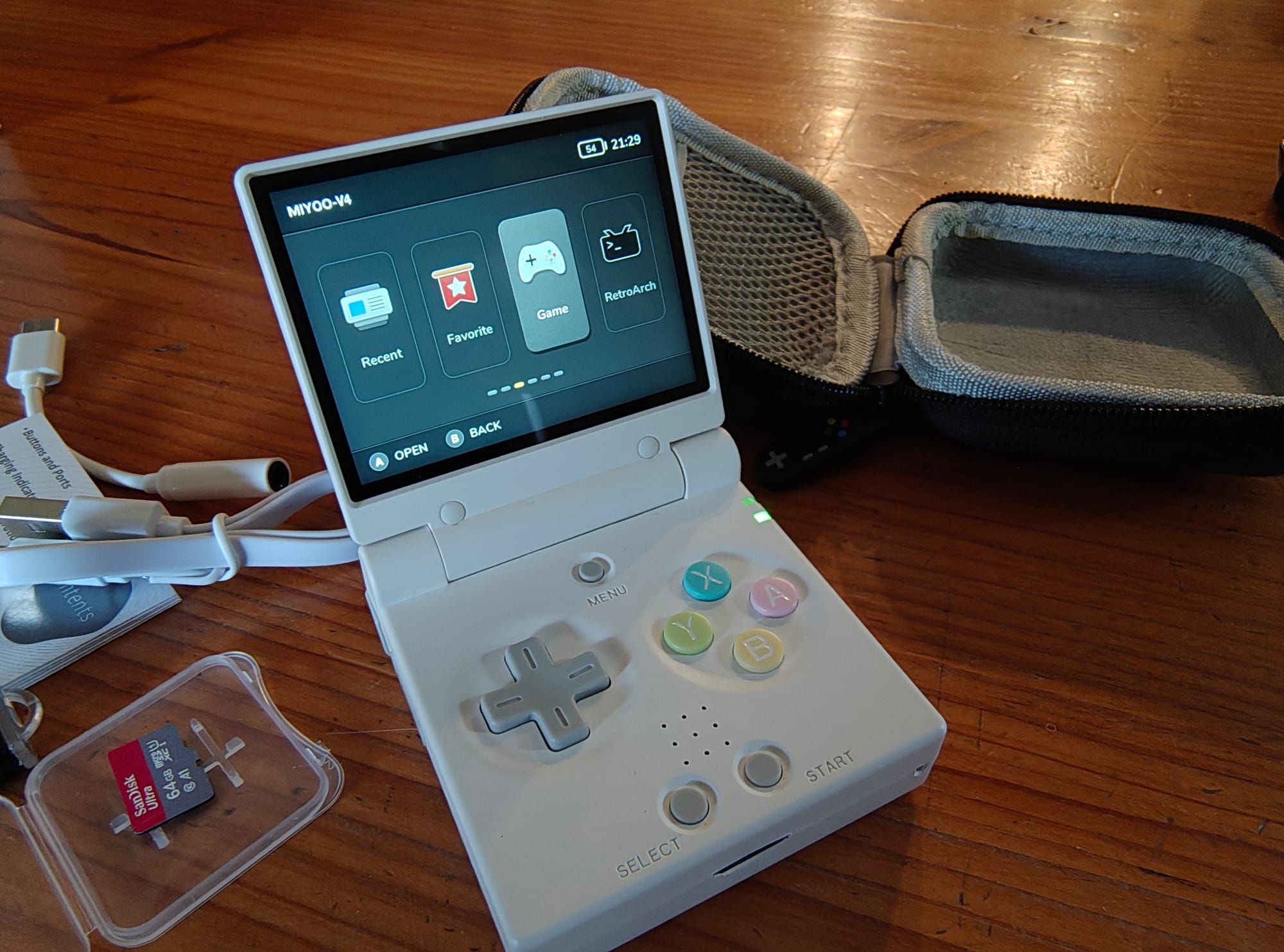 Hands-On With the Miyoo Mini Flip; The Modern Successor to the GBA SP
