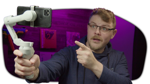 Gardiner Bryant pointing at his new DJI Osmo Mobile SE